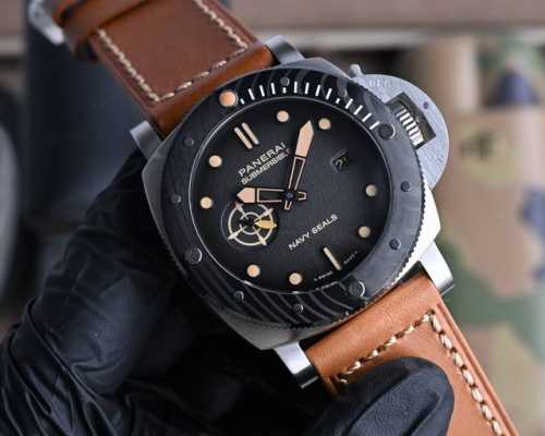 white case and black case 900 V7 Panerai Deep Love has a new look Strength of "