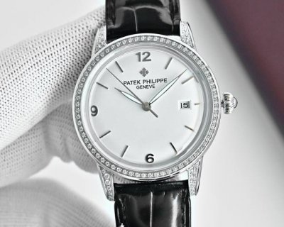 2630, a hot new model, the new Patek Philippe pot lid watch, took 6 months to de
