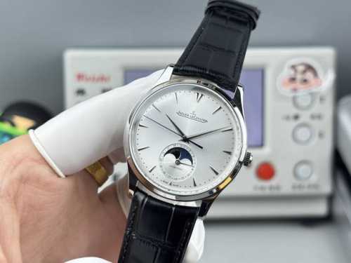 Jaeger-LeCoultre Master Moon Phase Dress Watch for Men Q1368420. Case diameter