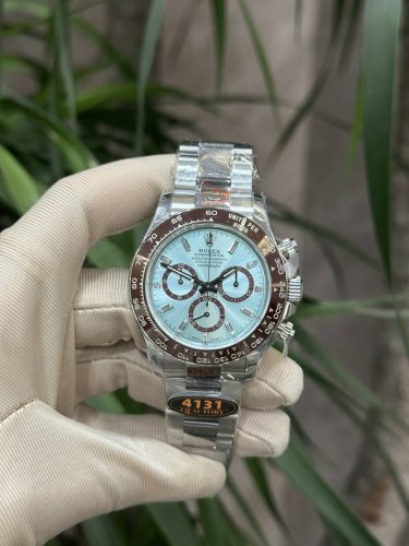 Exclusive photos of the new Rolex Daytona Rolex Ice Blue replica version fully a