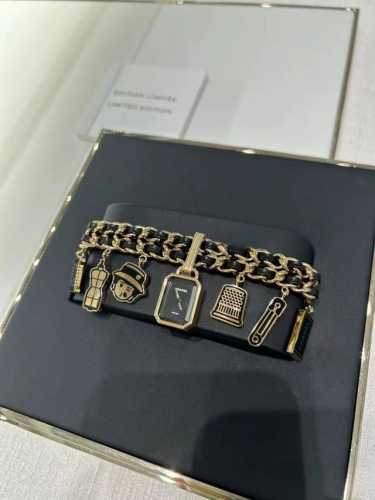 Latest Chanel-Inspired Design Authentic Version A Simple Yet Extremely Classic A