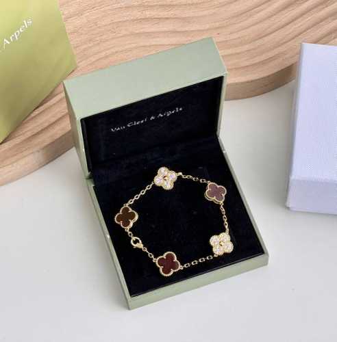 Van Cleef & Arpels' New 50Th Anniversary Commemorative Five-Flower Red Chalcedon