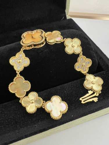 Vca Van Cleef & Arpels watch made of 925 sterling silver, made of natural gemsto