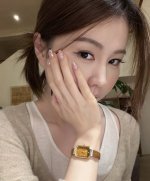 A stunning watch that makes your skin look incredibly fair and gives off a perfe