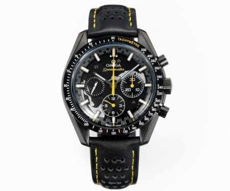 Tw The dial of the Omega Speedmaster Dark Side of the Moon "Apollo 8" is engrave - Click Image to Close