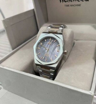Empress Of The West Watch Vv233 Mother-Of-Pearl Dial Series: A Dream Watch For D