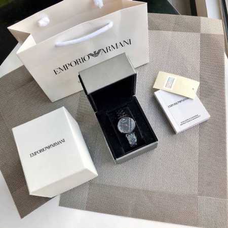 Original genuine special channel goods! Armani Armani women's watch. A must-have - Click Image to Close