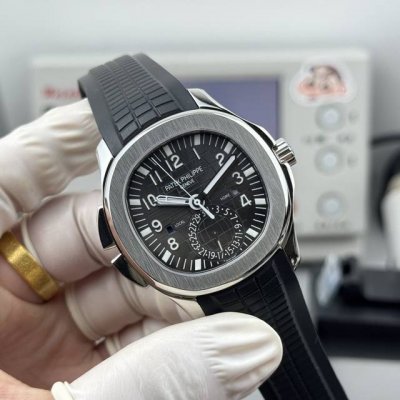 Officially certified dual time zone version has arrived! Press both buttons and