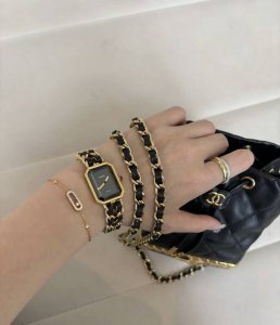Charming old timesChanel vintage style sugar cube watchHigh-quality texture and