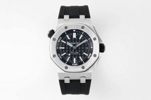 Ipf creates the classic Audemars Piguet 15710, the king of divers! Featuring the