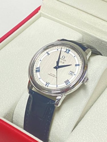 Omega De Ville Series Men's Watch Material: 316L Stainless Steel, Diameter: 39.5