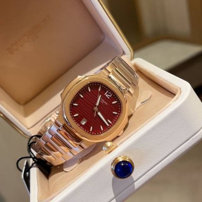 Patek Philippe - Nautilus 7118 Series - Diamond hoop is simply too beautiful, v