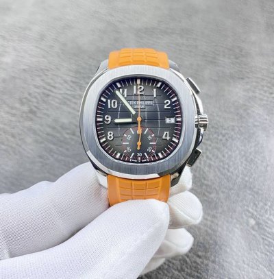 Carefully selected Patek Philippe Grenade Chronograph watch model: 5968A-001. M
