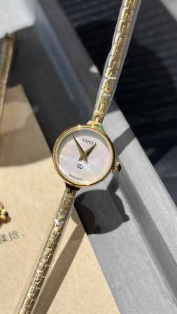 This is a Gucci model bought from a second-hand shop in Japan! It is extremely l - Click Image to Close