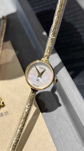 This is a Gucci model bought from a second-hand shop in Japan! It is extremely l