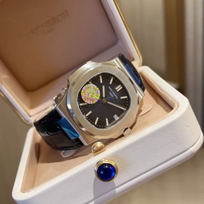Patek Philippe Sport Elegance Series 5711 1A-014 watch, 904L stainless steel ca
