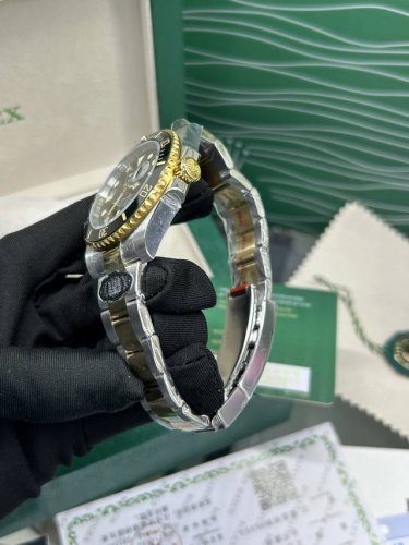 Exclusive real photos NFC Rolex Submariner, two-tone black water ghost, Swiss 31