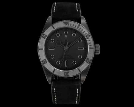 Gr Factory Tudor Kv3 Black Bay Black Samurai Transparent Case Watch. A dark eye - Click Image to Close