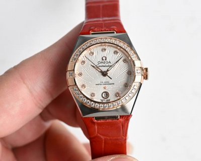 White Case, Gold Case, 50 Diamonds. New Product Leading The Fifth Generation Of