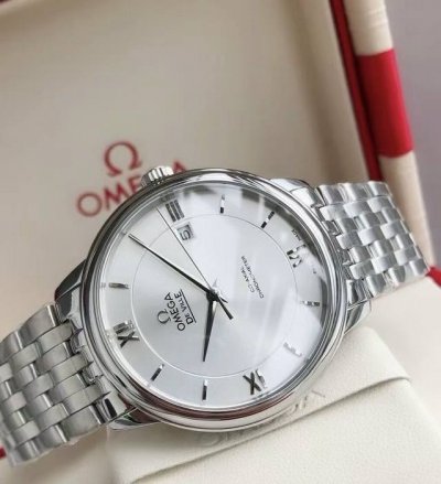 Omega De Ville Classic Automatic Mechanical Movement Swiss Chronometer, Classic