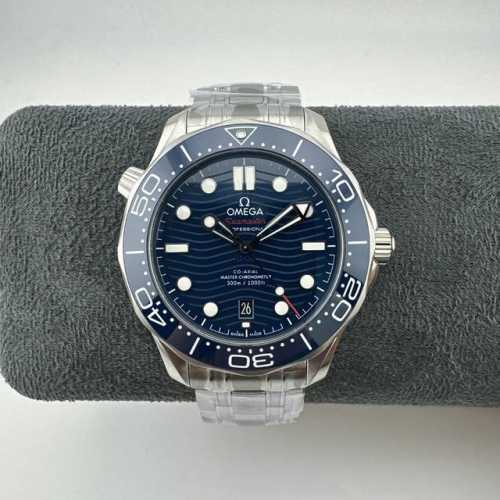 Vs Omega Seamaster series 42mm blue dial steel band coaxial 8800 fully automatic