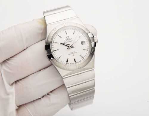 Double Eagle Constellation Series, men's model equipped with original 8215 mecha