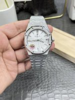 Aps Audemars Piguet 15500 Royal Oak Frosted Gold Series 41Mm, Equipped With Aude