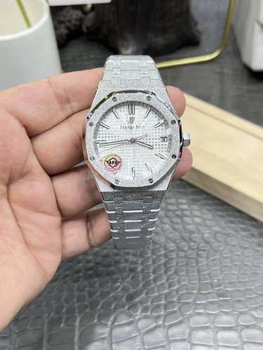 Aps Audemars Piguet 15500 Royal Oak Frosted Gold Series 41Mm, Equipped With Aude