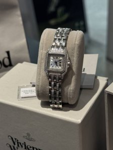 Diamond bezel, white and gold caseCartier Japan Antique Jewelry ExhibitionCusto Diamond bezel, white and gold caseCartier Japan Antique Jewelry ExhibitionCusto