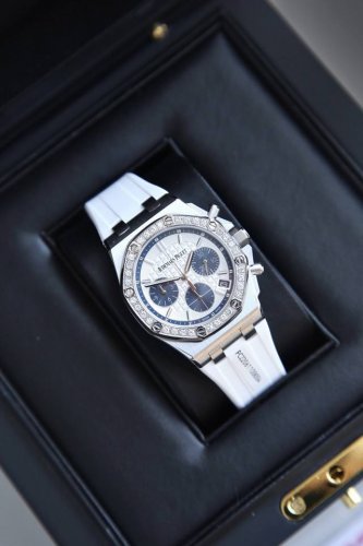 The latest Royal Oak Offshore chronograph quartz watch, one of the most popular