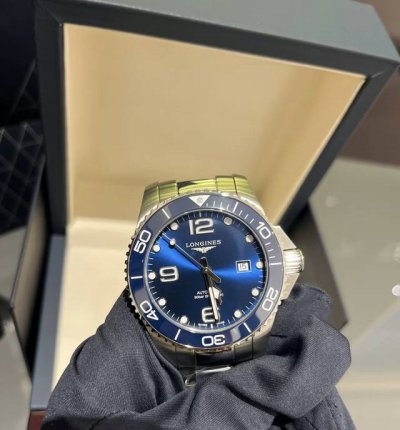 Longines Conquest Ceramic Bezel Dive Watch Classic sunburst dial with applied ho