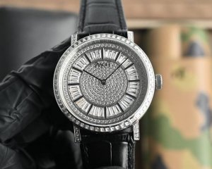 Laget Count's Fine Jewels watch, 18K white gold, with a back studded with top-ti