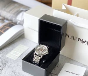 Armani men's watch. Model: Ar1980. Case: Stainless steel. Crystal: Mineral glass