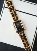 Chanel Premiere series model H6951, quartz movement, 26.1 x 20 mm diameter, gold