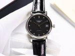 White leather strap, steel strap + 10 gold roses + 20 diamonds + 20 diamonds. Th