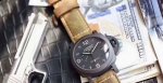 Panerai pam441, this model is OK whether it is paired with formal wear or sport