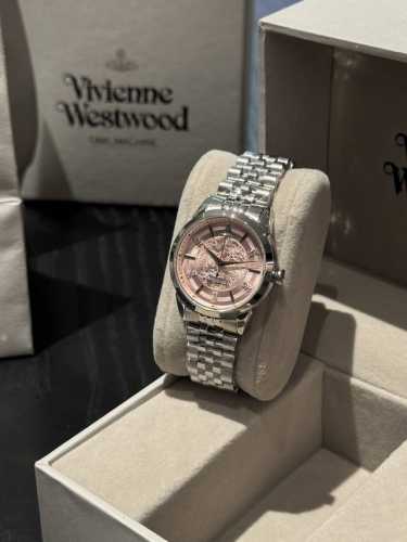 Vivienne Westwood Vv331 | Classic pink, elegantly bloomingThe iconic Saturn ring