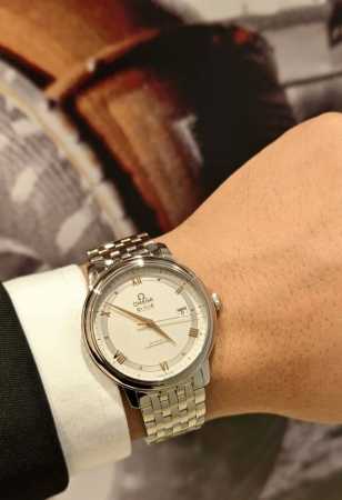 After waiting for over a year, I finally got my hands on the Omega De Ville II! - Click Image to Close