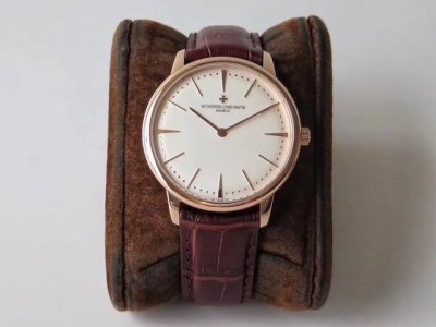 Vacheron Constantin Heritage Series 8 Ultra-Thin Watch Is The Perfect Endorsemen