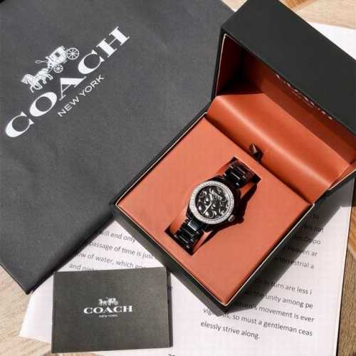 Coach Women's Quartz Watch! 28mm case diameter, smooth and comfortable ceramic c