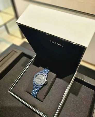 Chanel J12 Bleu New Watch: "Blue Aesthetics" Mysterious and High-End The Chanel - Click Image to Close