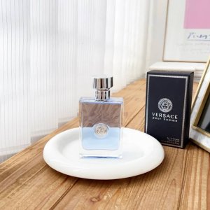 Counter Version Available For Purchase! Versace Eau De Parfum 15Ml! Top Notes: D