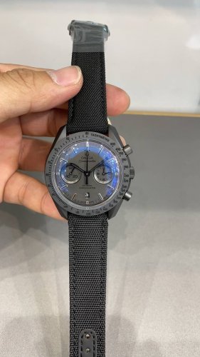 Omega Speedmaster Dark Side of the Moon 44mm Actual shot of the watch industry,