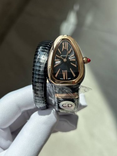 Exclusive Real Shot Bulgari Serpenti Series Ladies Watch Swiss Quartz Movement M