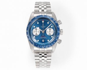 T The new Tudor Black Bay Chrono series is a hybrid watch that combines the trad