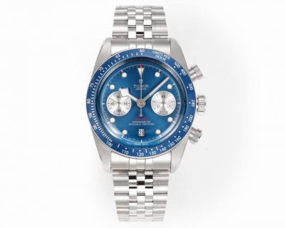 T The new Tudor Black Bay Chrono series is a hybrid watch that combines the trad