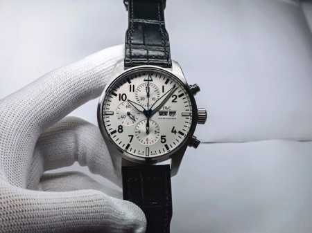 IWC Pilot's Chronograph Series 1: The watch features a spacious stainless steel - Click Image to Close