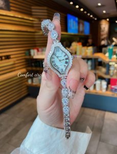Chopard's popular summer new Chopard noble girl watch: exquisite and luxurious;