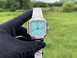 Patek Philippe Cubitus Series 5821 1A-001 watch is a perfect fusion of classic