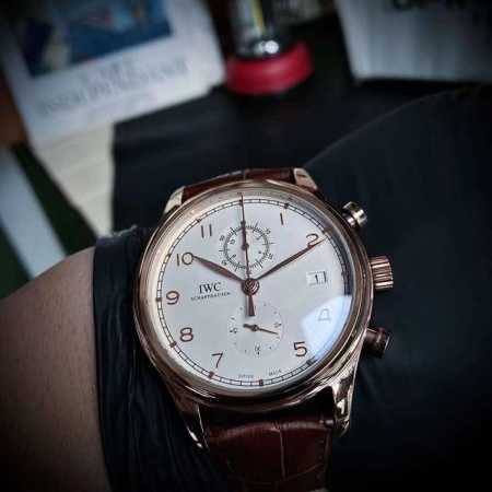 Iwc Portuguese Chronograph Men's Watch! Featuring A Top-Tier Quartz Movement, A - Click Image to Close